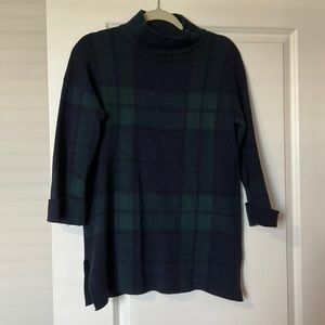 TAHARI long plaid sweater